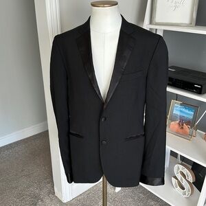 Men's tuxedo top / jacket / blazer